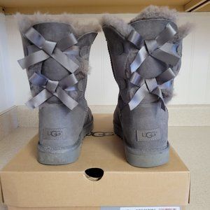 Grey Baily Bow UGGS Size 10